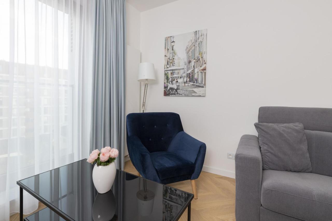 Warsaw Praga Okrzei Apartment By The River By Noclegi Renters Varsóvia Exterior foto